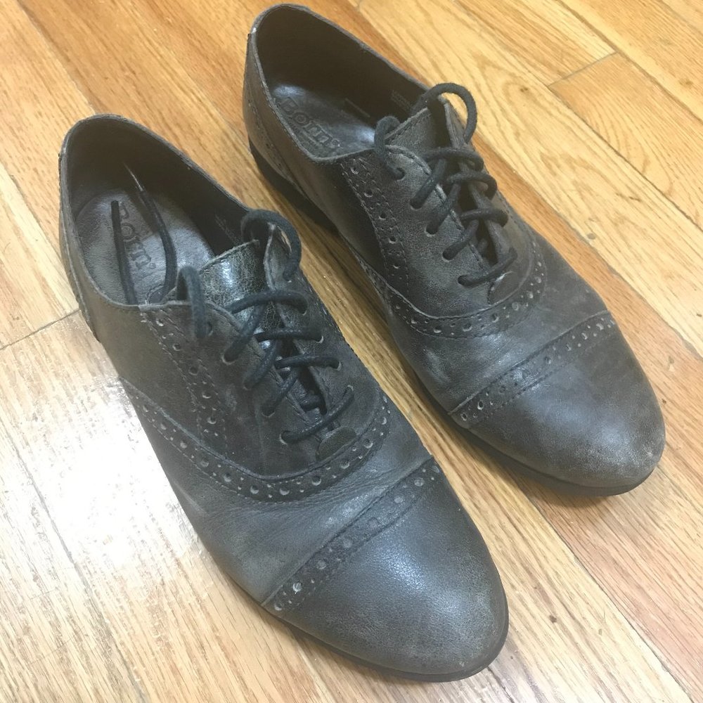 Gray cap toe oxford shoes - Born Arletta